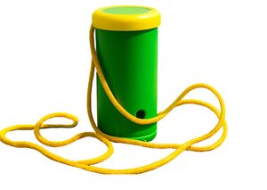 CORNETA DE PLASTICO 7 CM X 4 CM 20930